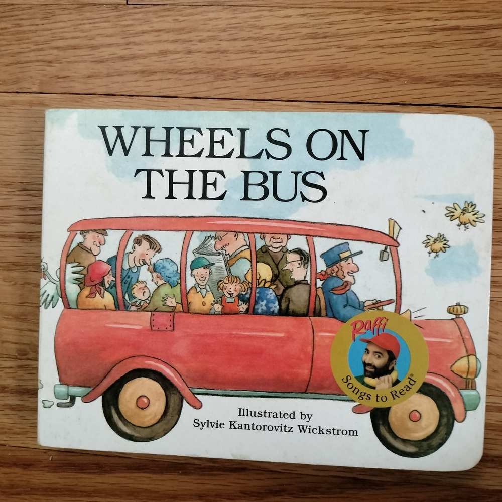 Raffi Wheels on the Bus Book - Red and Blue